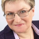 Headshot of Jackie Damrau