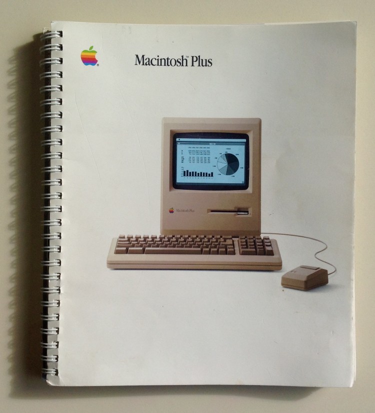Photo of cover of Macintosh Plus user's guide